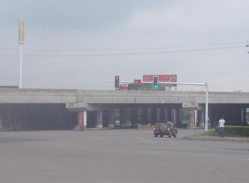 河南省连霍高速陕县310国道跨线大桥预应力碳纤维板加固